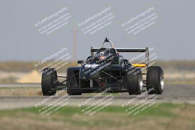 media/Oct-25-2025-CalClub SCCA (Sat) [[34c778dfbe]]/Group 3/Qualifying/